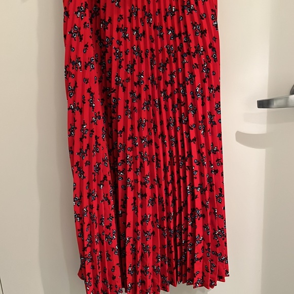 T Tahari Pleated Floral Print Maxi Dress size 2 NWT - Picture 4 of 8